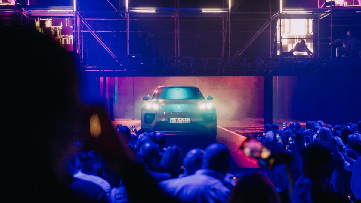 Predstavljen je Porsche Macan, savršen spoj umjetnosti pokreta i električnog srca