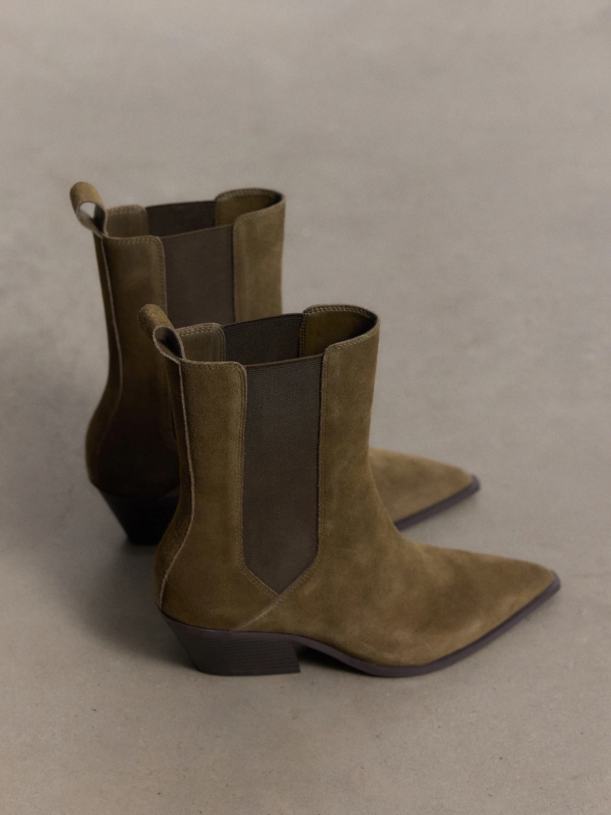 kaubojske čizme 59,99 eur