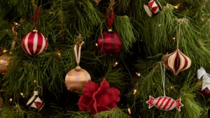 Najljepše božićne dekoracije ispod 15 eura smo pronašli u H&M Home!