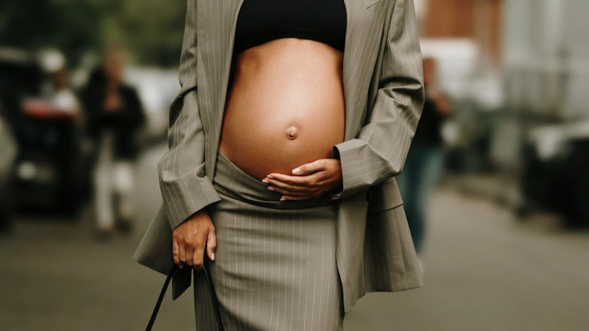 Piše Mirsada Begović: Majčinstvo smo danas sveli samo na fotografije naše djece