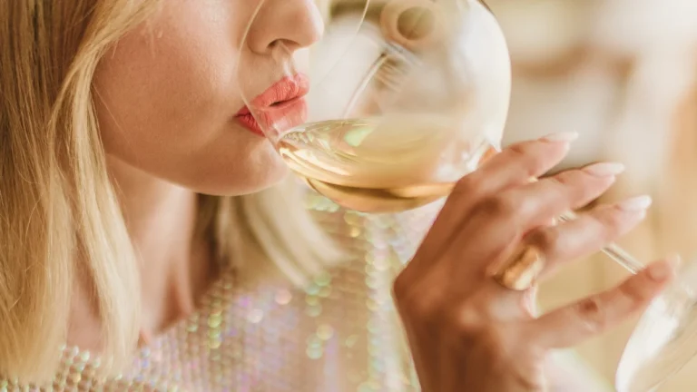 Dočekajte Novu godinu sa stilom uz Sergeja Ćetkovića u Hotelu Bellevue: Savršeni spoj luksuza, glazbe i opuštanja