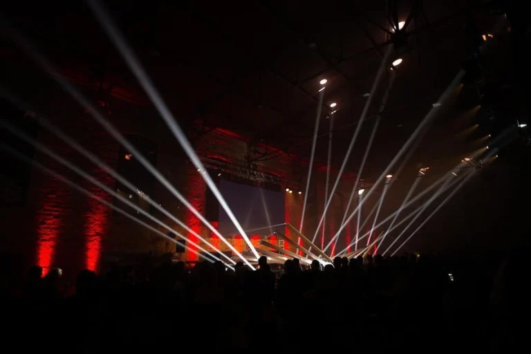 Evo kako je izgledala scenografija na Elle Style Awards 2023. i kako bi mogla izgledati ove!