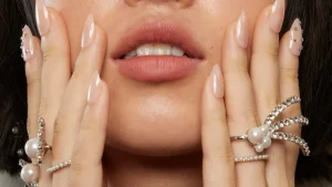 Clean office nails je nova manikura koju obožavamo