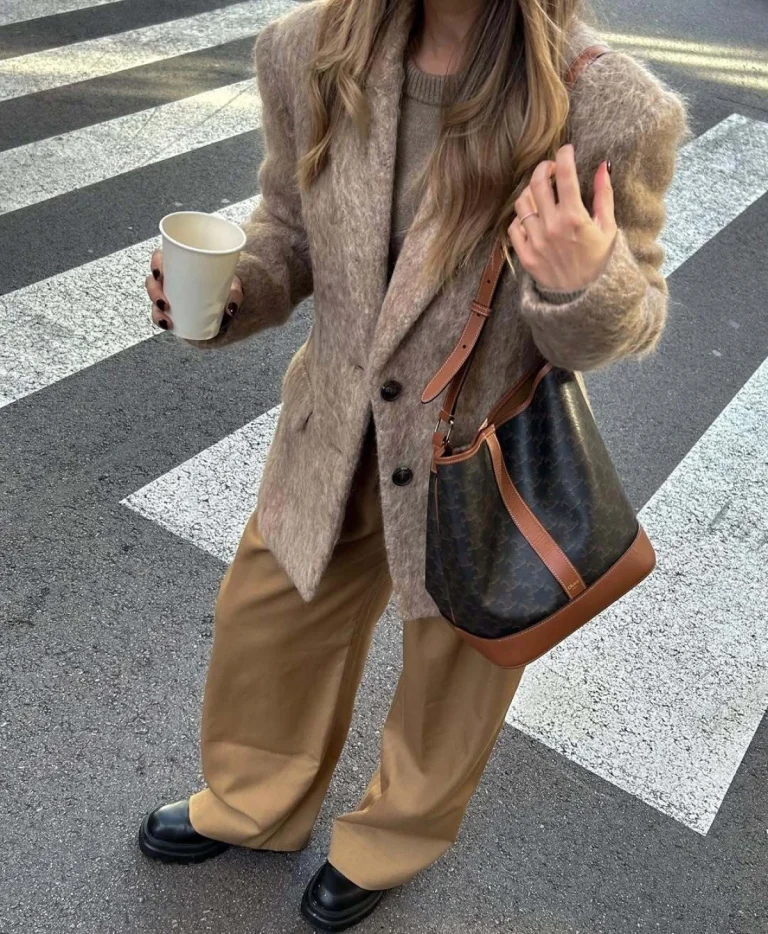 Pronašli smo pristupačan sako od grebane vune koji je hit i ove zime