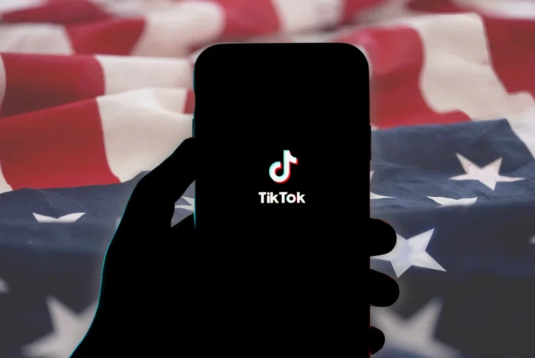 TikTok je od danas službeno zabranjen u Americi| Elle