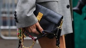 Najpopularnije Prada torbe koje će vladati sezonom | ELLE