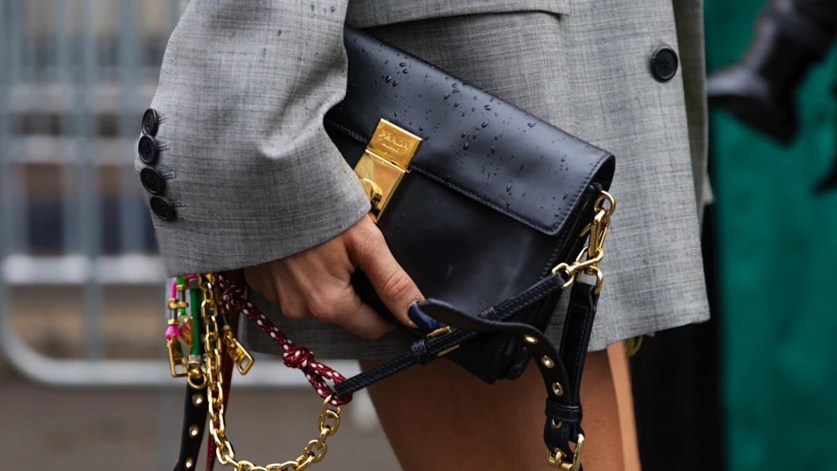 Najpopularnije Prada torbe koje će vladati sezonom