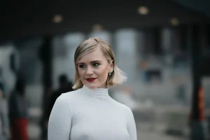 Odlične frizure za kratku kosu koje savršeno ističu lice | ELLE