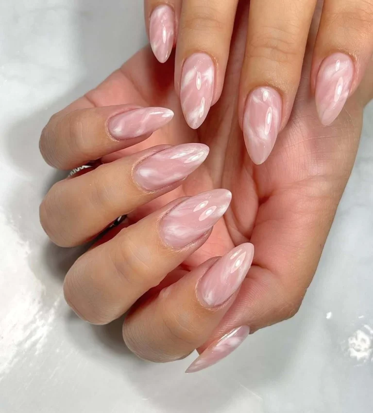 Vraća li se ova moderna manikura na velika vrata?