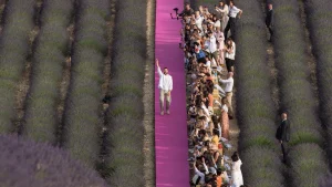 Jacquemus će uskoro predstaviti beauty liniju! | ELLE