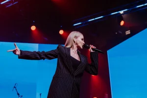 Jelena Rozga oduševila u McQueen odijelu: Izdvajamo još nekoliko omiljenih izdanja poznate pjevačice