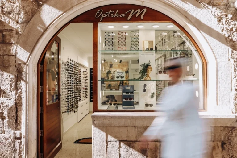 Optika M: Od prvih naočala do vrhunskog webshopa | ELLE