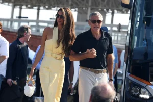 Look Dana: Amal Clooney u Veneciji