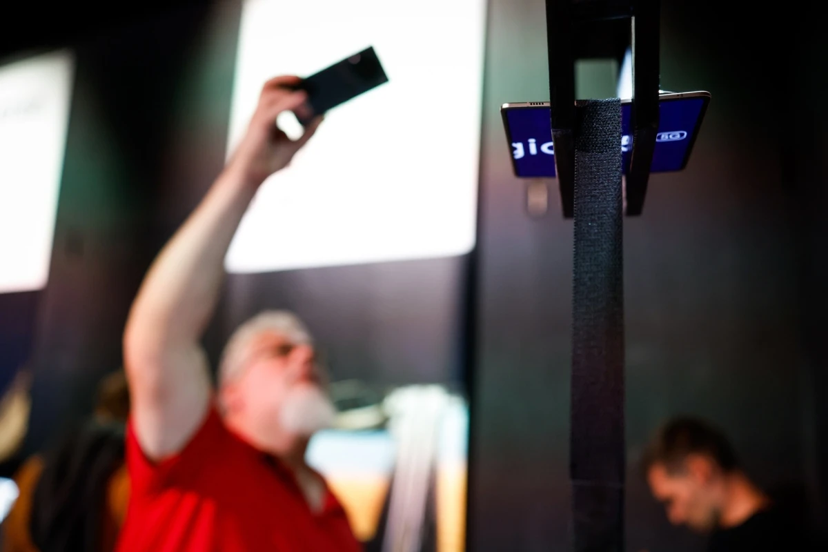 Ovaj HONOR pametni telefon je postavio novi Guinnessov rekord