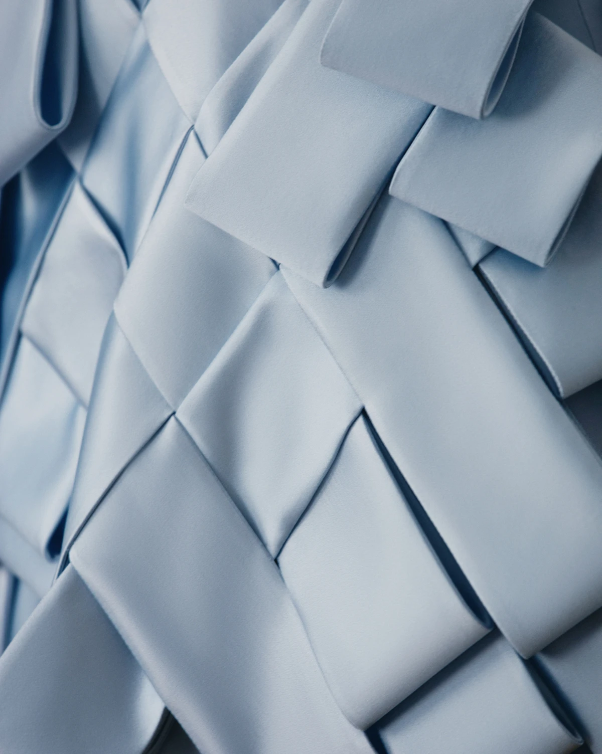 Look dana: Anya Taylor-Joy nas je oduševila u plavoj Dior kreaciji