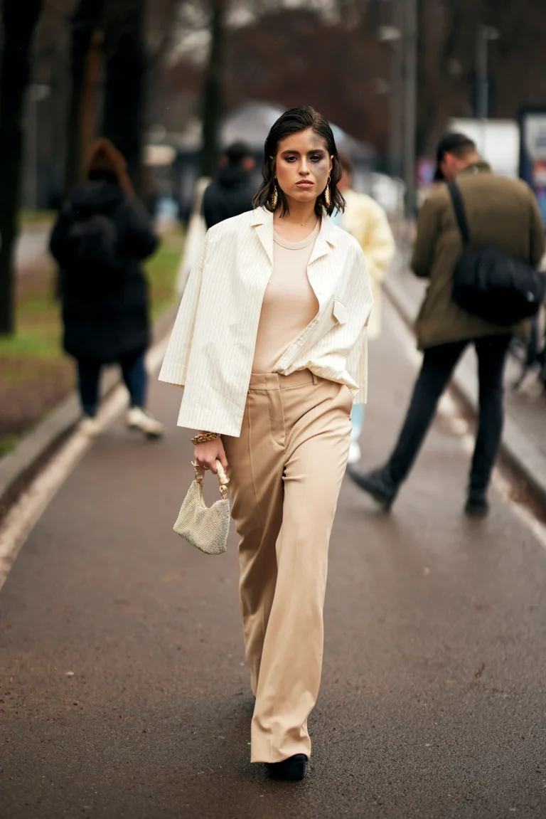 Ovaj elegantni model hlača koji nosimo u ured naš je favorit i ove sezone