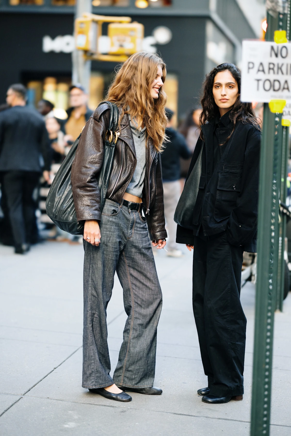 Top 10 laganih kožnih jakni idealnih za prve jesenske dane