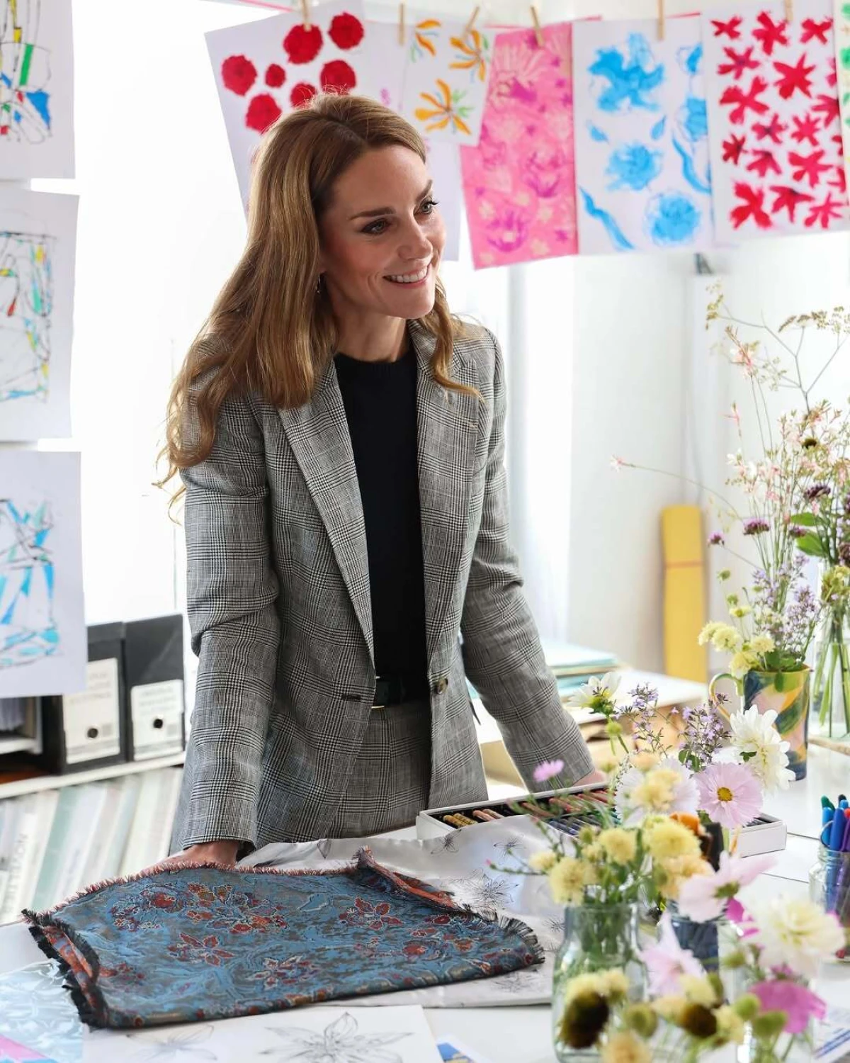 „Prince of Wales“ check: Kate Middleton u odijelu koje nosi simbolično značenje