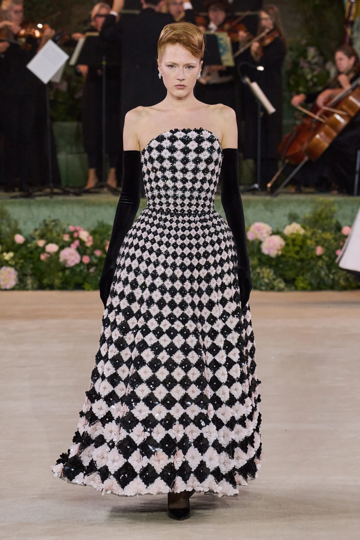 Kako se Richard Quinn približio statusu glavnog britanskog couturiera?