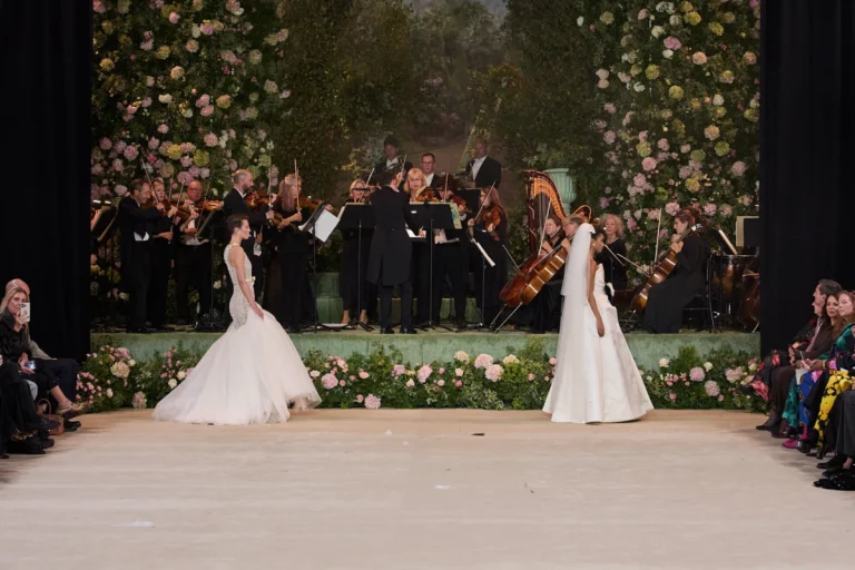 Kako se Richard Quinn približio statusu glavnog britanskog couturiera?