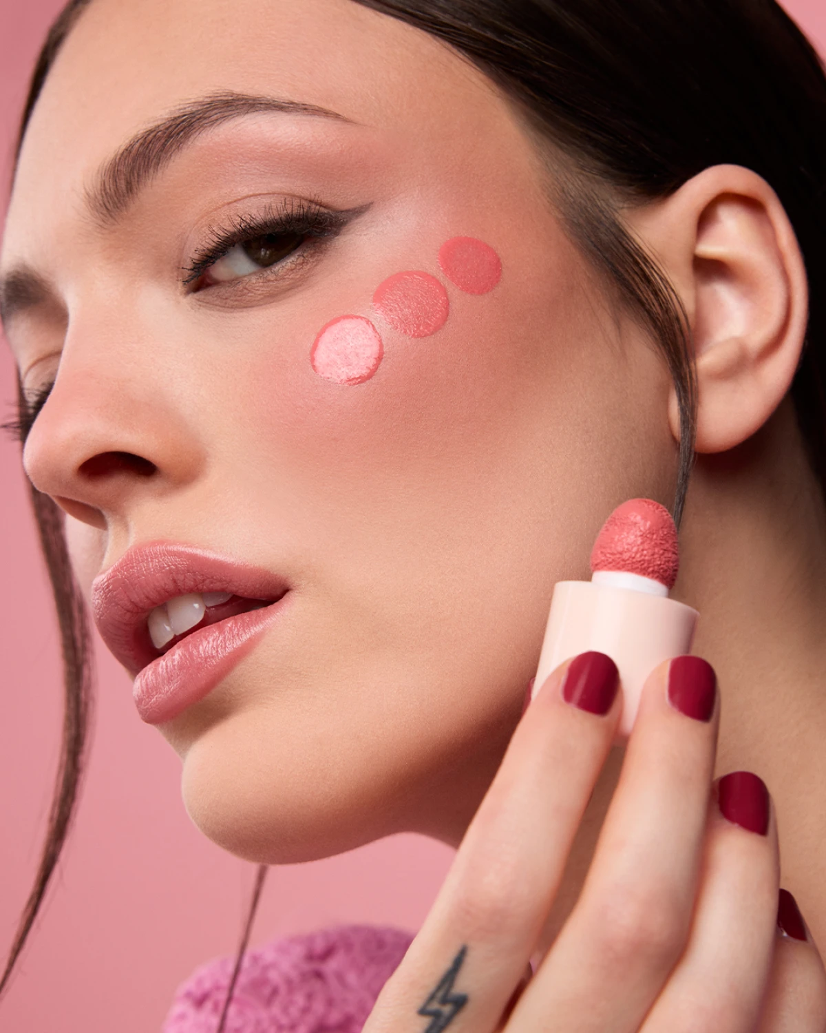 Ovaj proizvod može zamijeniti pola vaše kozmetičke torbice!