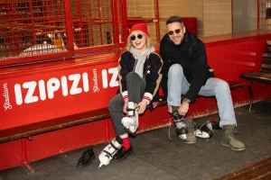 Klizalište Šalata okupilo brojne ljubitelje sunca, naočala i klizanja