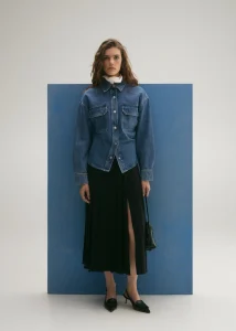 Elle Wishlist: Mango ima odličnu košulju od trapera koju želimo