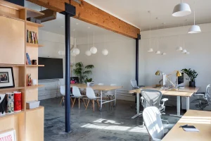 Zavirili smo u ured poznate tvrtke u Los Angelesu I ELLE