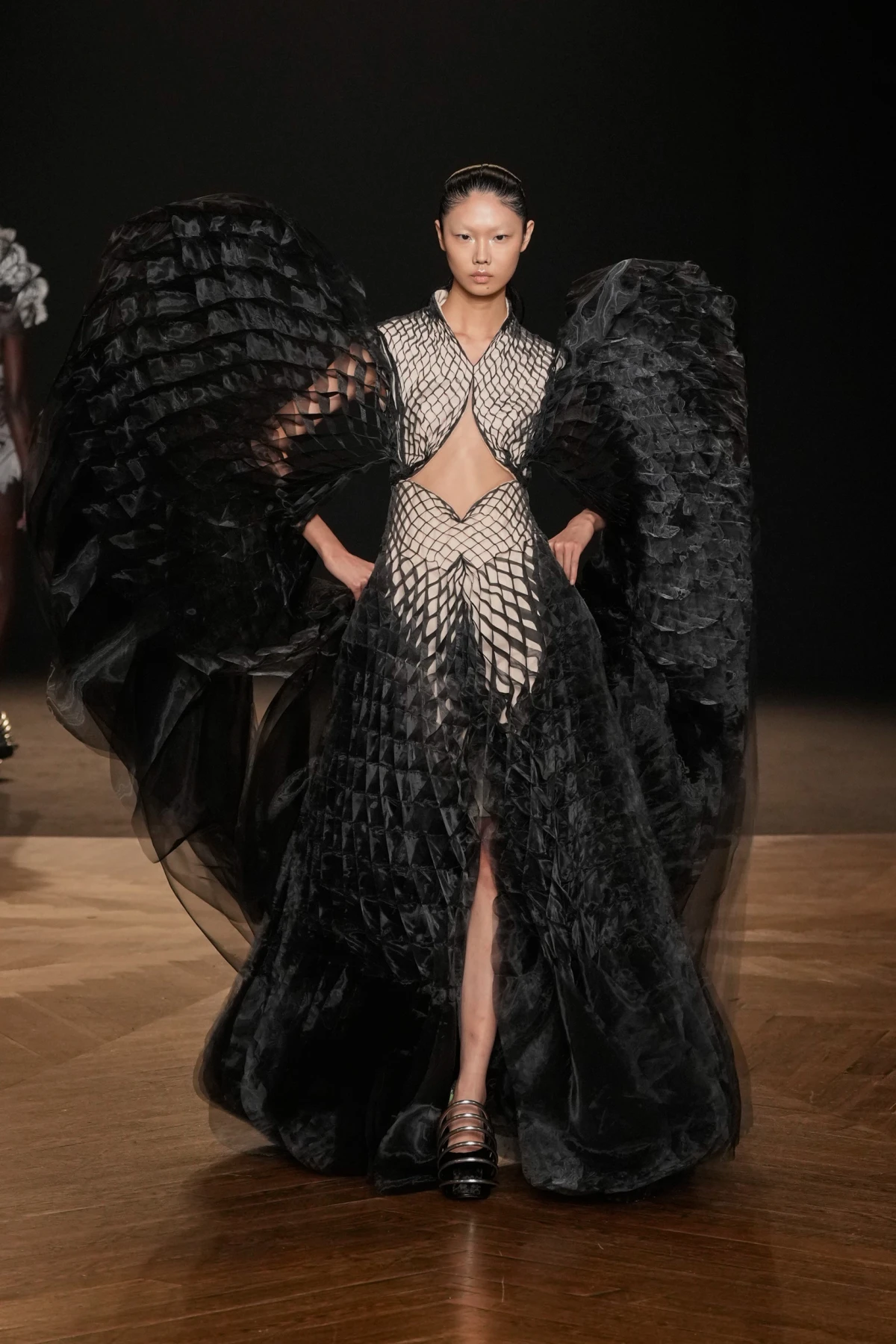 iris van herpen fw25 couture