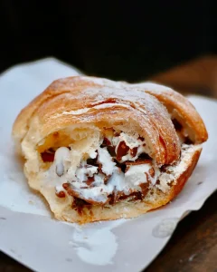 Viralni “over-the-top” kroasani napokon su dostupni i kod nas!