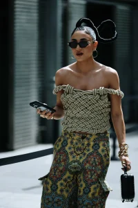 Skulpturalni topovi do 20 eura koji podižu baš svaki ljetni outfit