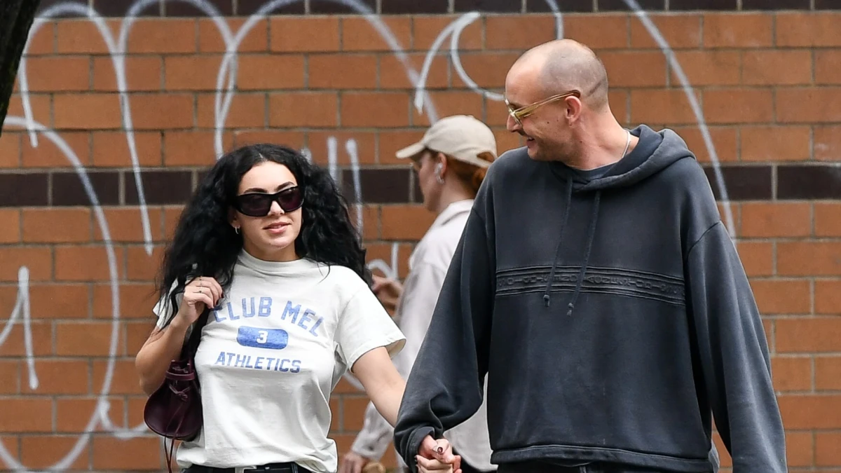 Kronologija veze: Charli xcx i George Daniel