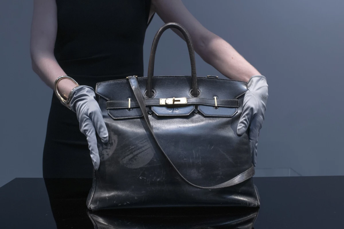 Zašto Hermes nije otkupio prvu Birkin torbicu na aukciji?