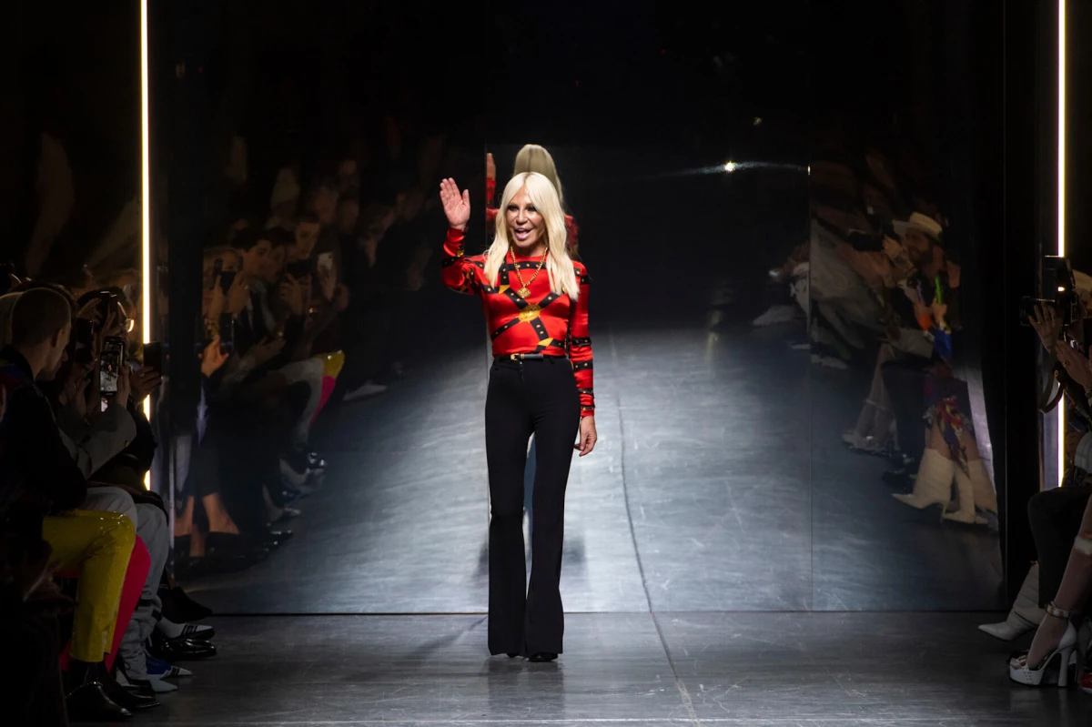 Haljina princeze Diane izložena na najvećoj Versace izložbi u Londonu