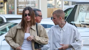 Pronašli smo omiljenu torbu Hailey Bieber na top sniženju | ELLE