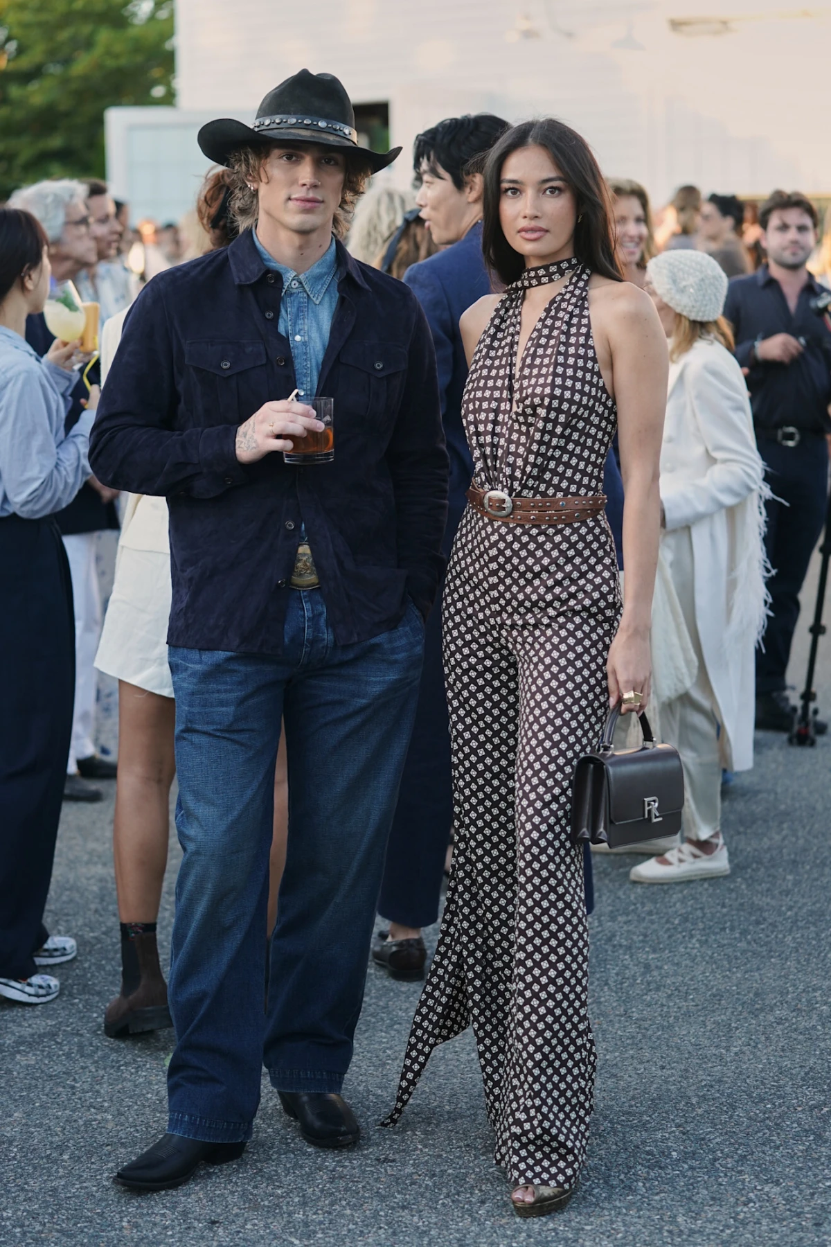 Ideje kako stilizirati svestrani ljetni kombinezon za tri ključne prilike