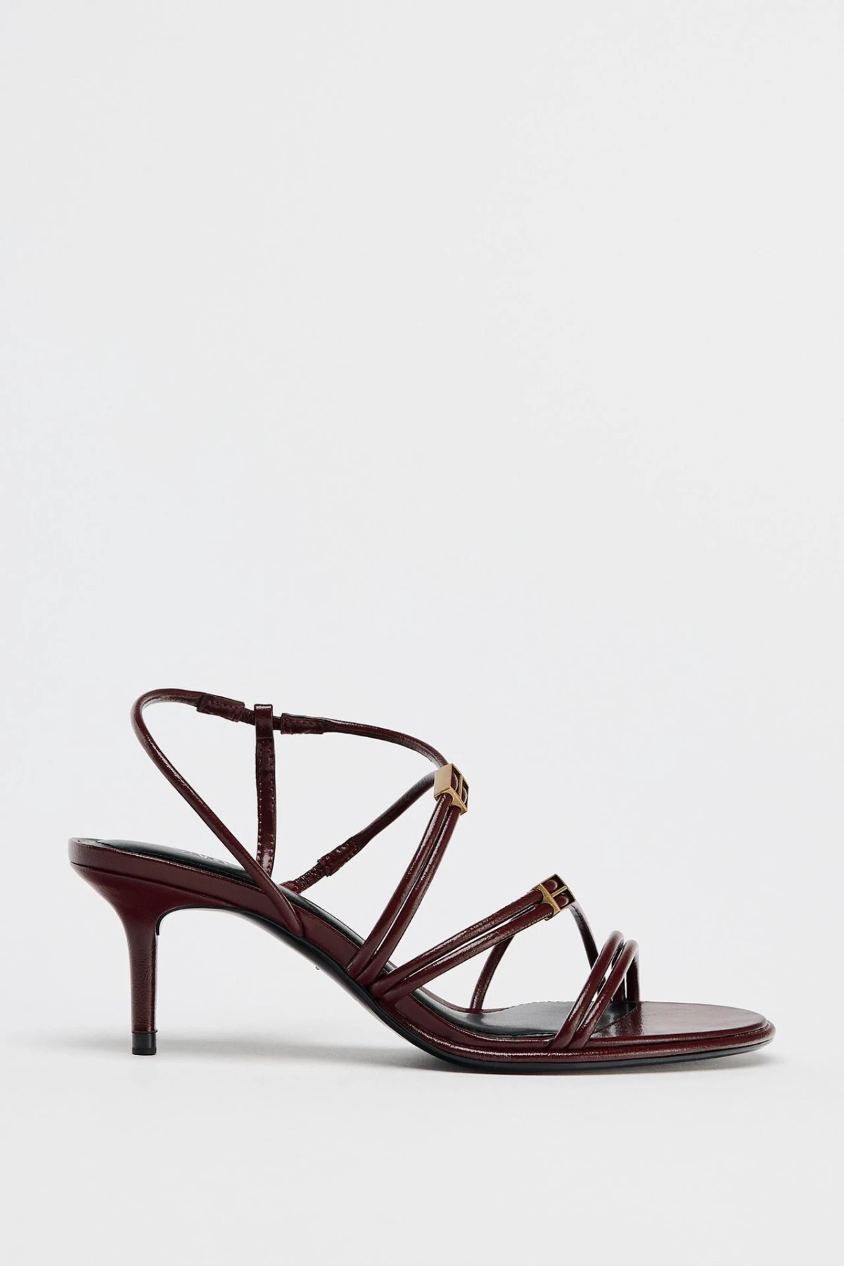 Ideje kako stilizirati svestrani ljetni kombinezon za tri ključne prilike