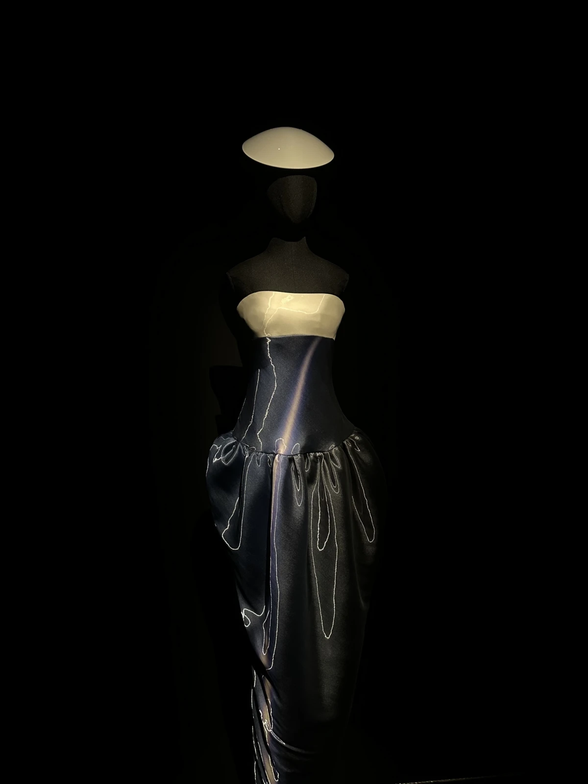 20 godina besprijekorne mode: Posjetili smo Armani izložbu u Milanu