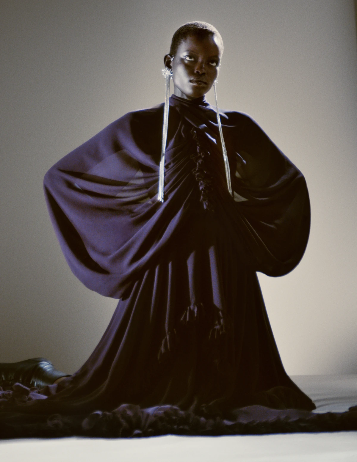 Oduševila nas je nova Alexander McQueen kampanja s Alex Consani