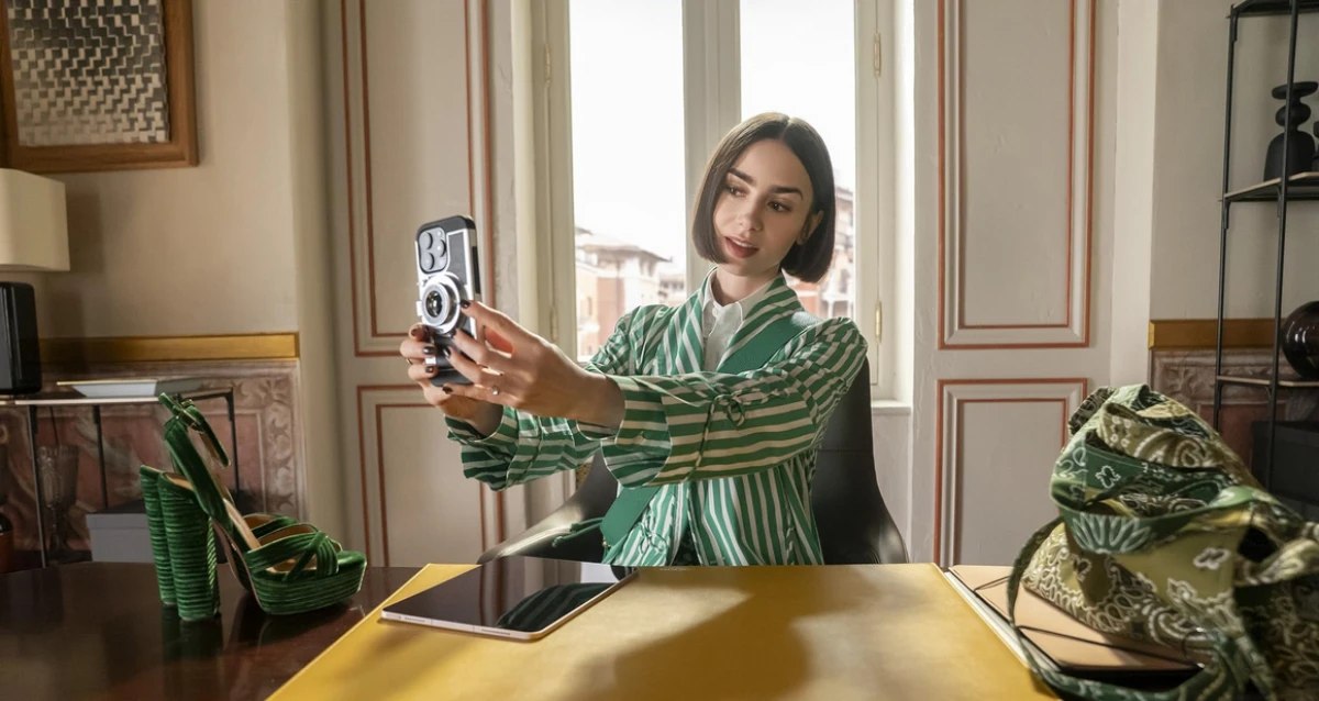 Imamo prvi pogled na petu sezonu serije Emily u Parizu