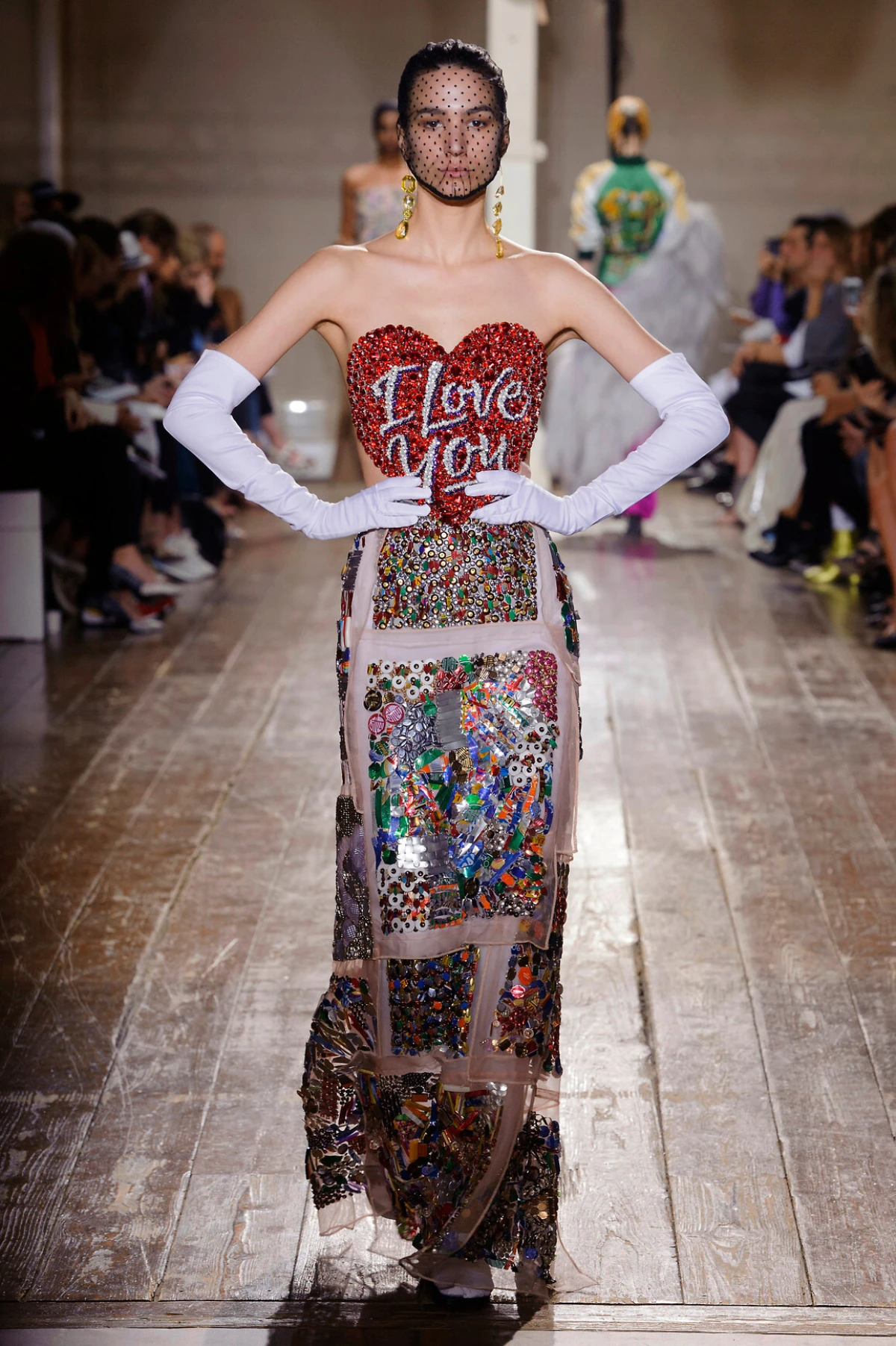 Zašto je Maison Margiela kampanja s Miley Cyrus razljutila obožavatelje brenda?