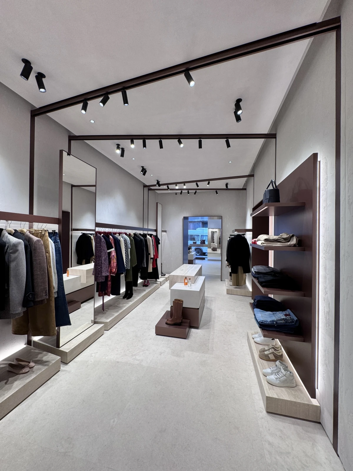 Oaza luksuznog minimalizma: Zavirite u preuređeni Maria Store u Zagrebu