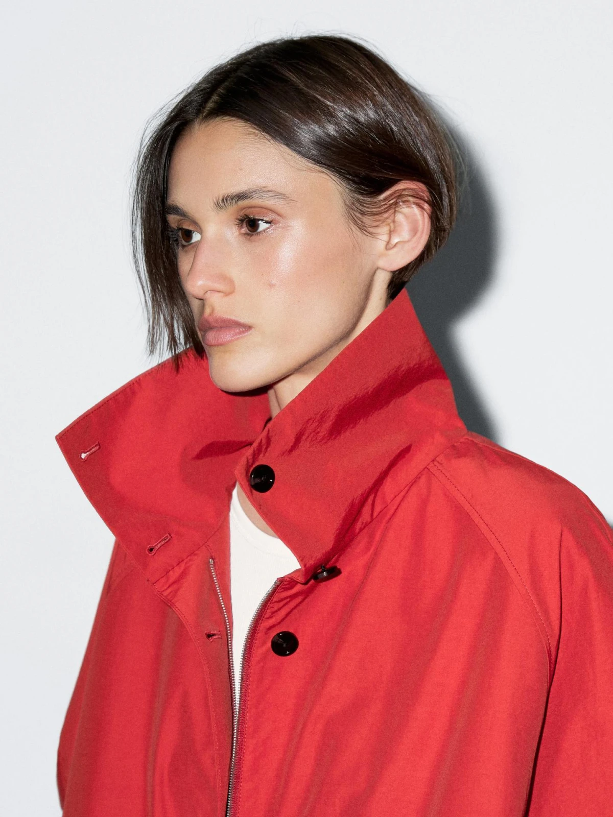 Elle Wishlist: Ova Massimo Dutti bomber jakna s visokim ovratnikom jako je Phoebe Philo coded
