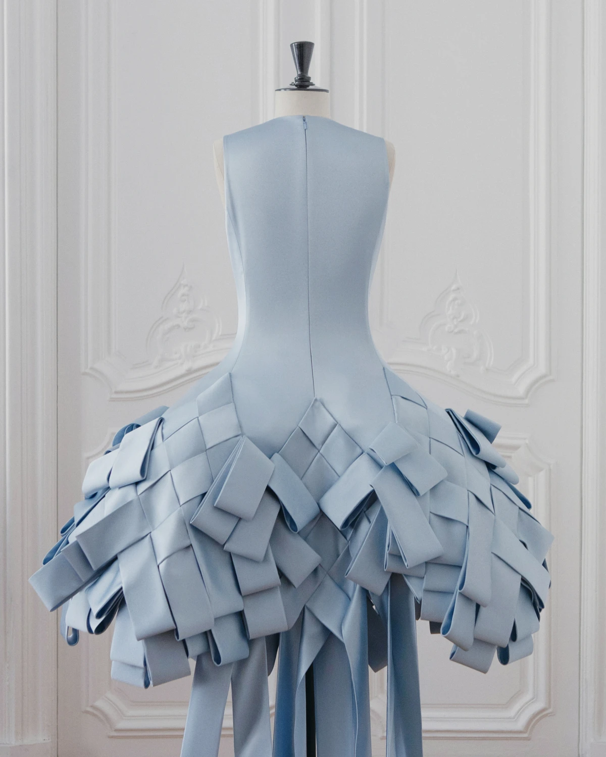 Look dana: Anya Taylor-Joy nas je oduševila u plavoj Dior kreaciji