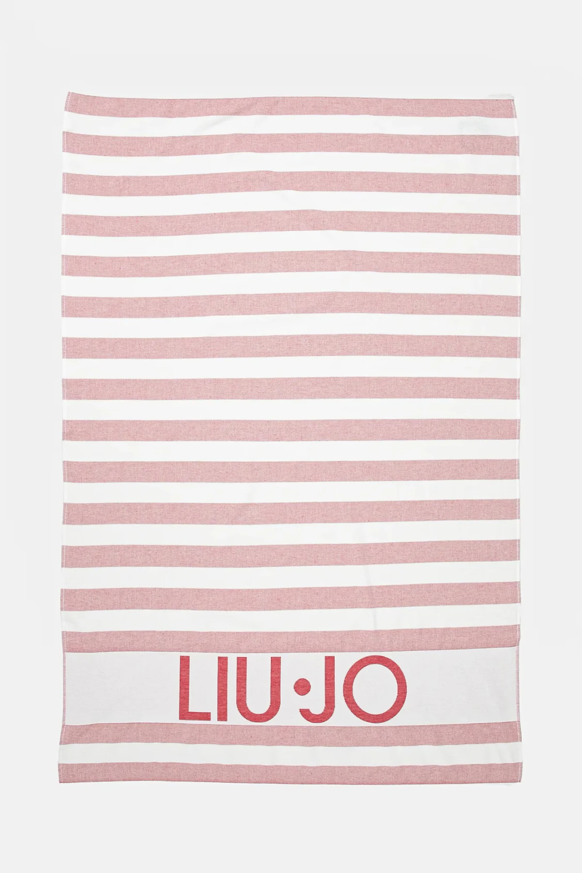 Biti cool i stylish na +35? Moguće je uz naš summer giveaway!