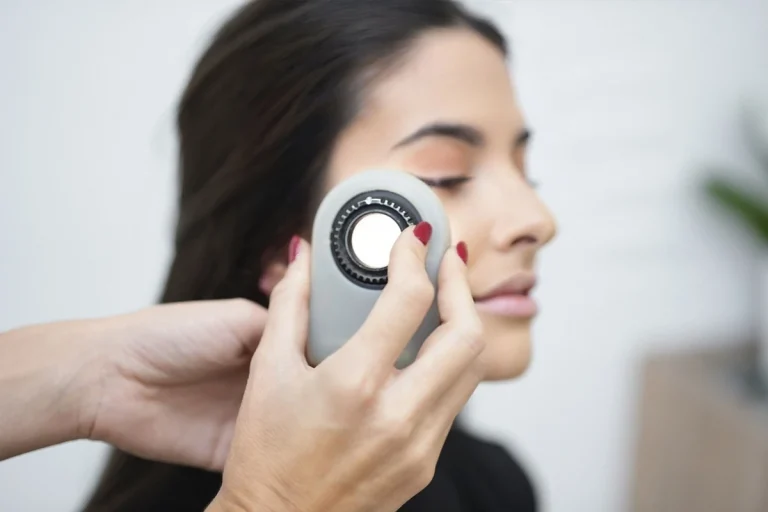 Redoviti dermatološki pregled je postao temelj beauty rutine | ELLE