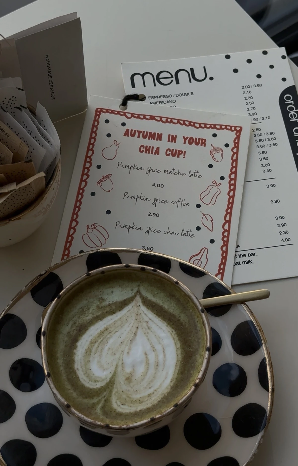 Probali smo novi Pumpkin Spice Matcha Latte iz Chia Cupsa