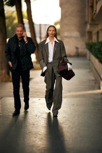 Siva odijela su preplavila ulice na Tjednu mode pa smo istražili ponudu u trgovinama