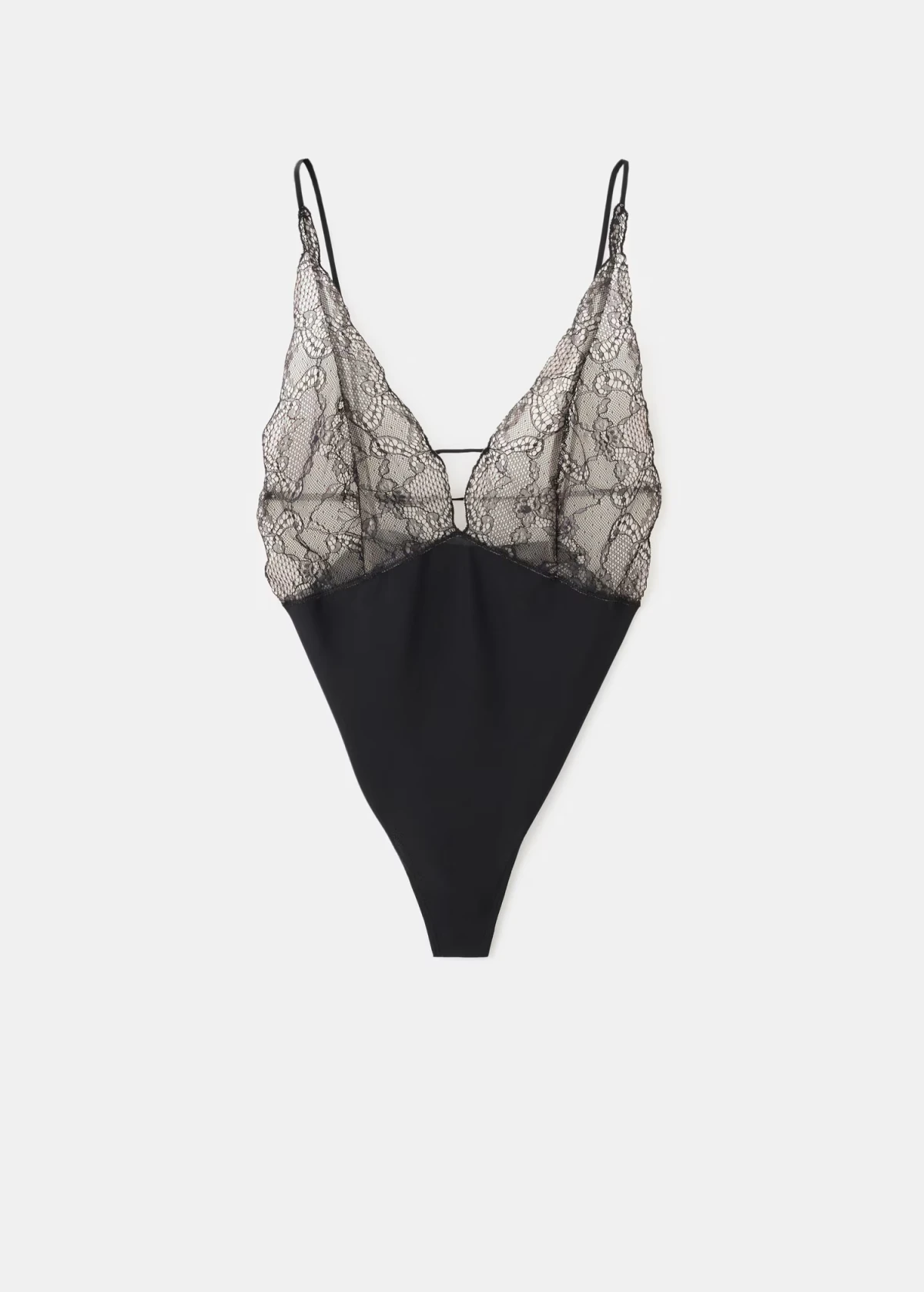 Teško nam je izdvojiti samo jedan komad iz nove Mango party kolekcije u kojoj glavnu ulogu ima Kaia Gerber