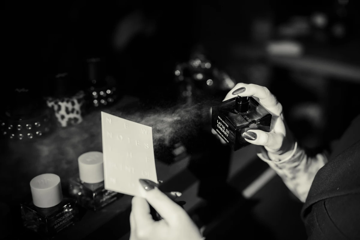 Kako bi erotika mirisala da je parfem? Isprobali smo Erotika Maximale, novi parfem kuće New Notes